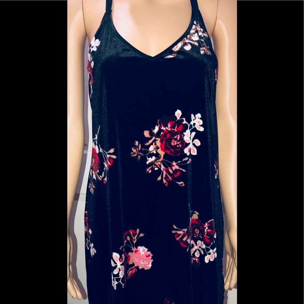 Black velvet nightie with red flowers